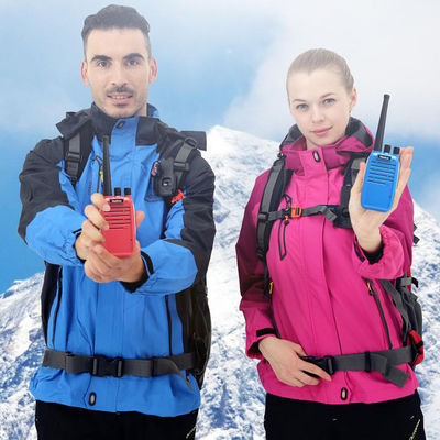 Radio mobile digitale a lungo raggio walkie-talkie portatile con torcia e batteria agli ioni di litio