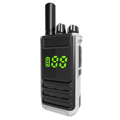1-10km di raggio di comunicazione UV-16 Trasmettitore radio portatile 5W RF Potenza ideale per le costruzioni