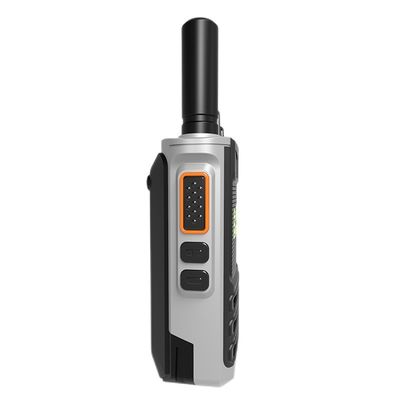 1-10km di raggio di comunicazione UV-16 Trasmettitore radio portatile 5W RF Potenza ideale per le costruzioni