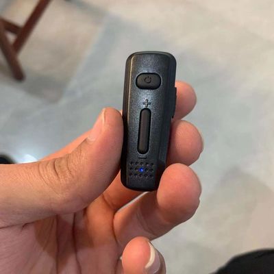 ZELLO Walkie Talkie Earpiece con microfono PTT e bodyguard nero