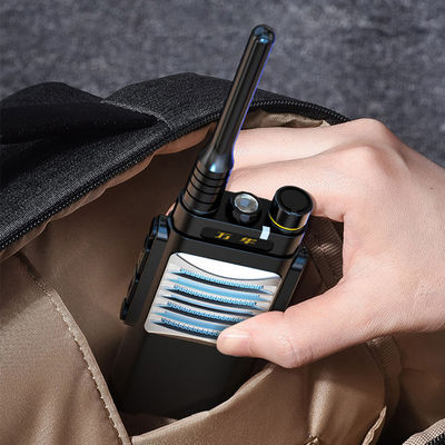 50Ω Resistenza MT6 walkie-talkie portatile per la comunicazione su lunga distanza in auto
