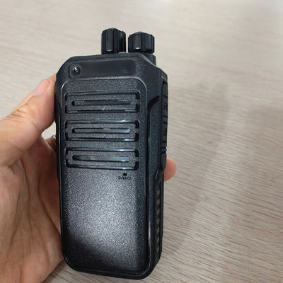 Tempo di attesa ultra-lungo Mini Radio Walkie Talkie Handheld con potenza di 1W e autonomia di 3 km