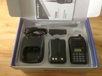 Il più potente walkie talkie VHF/UHF T550 con potenza di uscita di 4W e 16 canali di archiviazione