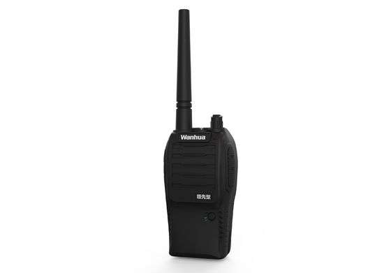 Radio a doppia banda impermeabile con impedenza dell'antenna di 50Ω e capacità della batteria di 3800mAh