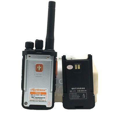 Capacità della batteria 4800mAh Walkie-Talkie wireless per viaggi all'aperto TC68 portatile