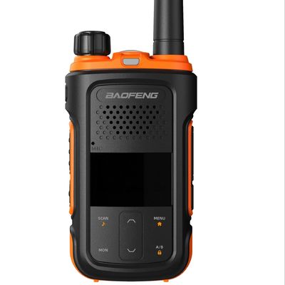 2024 Baofeng UV-12 Dual Band Walkie Talkie con auricolare e batteria da 2200mAh