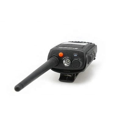 Intercom wireless 160g Baofeng DM-1702 con resistenza all'acqua IPX5 e allarme di emergenza