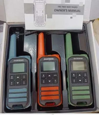 Mini walkie-talkie portatile con gamma di frequenza 136-174/403-527MHZ