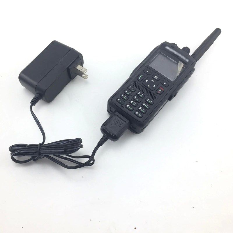 Accessoio per caricabatterie walkie-talkie per TETRA MTP3150 MTP3250 MTP6550 MTP6750 12V-24V
